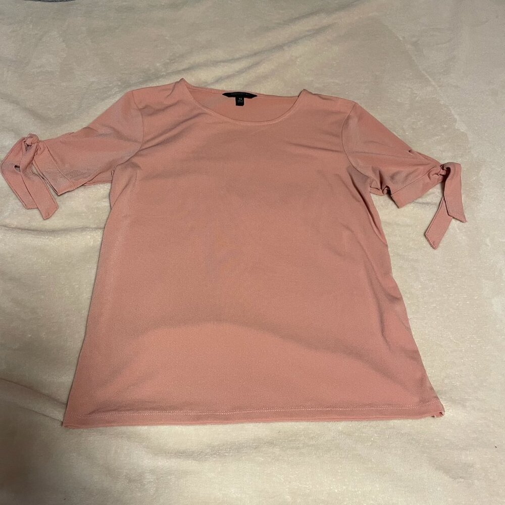 banana republic pink t-shirt size small